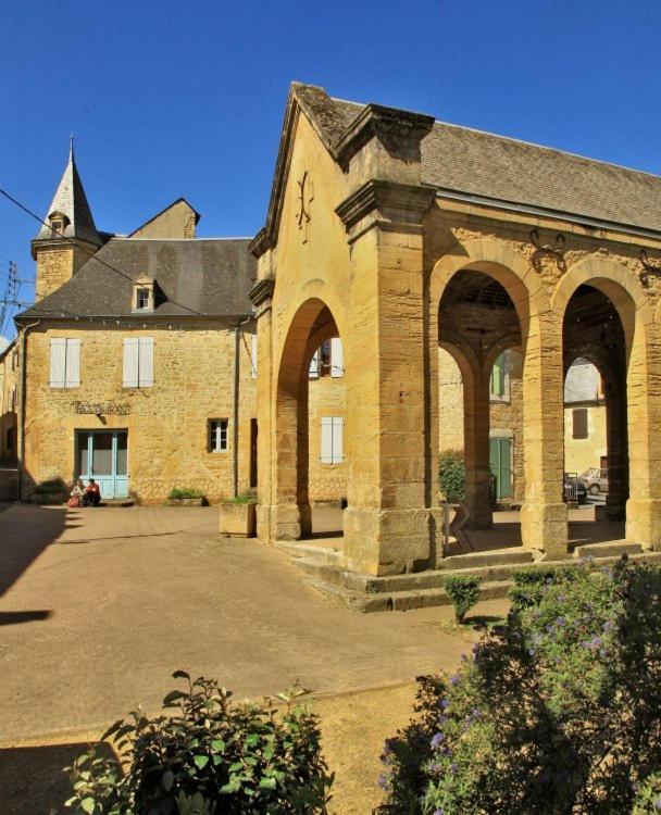 Petite Maison En Pierre Au Coeur Du Perigord Noir Salignac Eyvigues Exterior foto